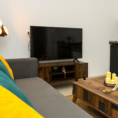 Sias Apartment Alexandroupoli Bagian luar foto
